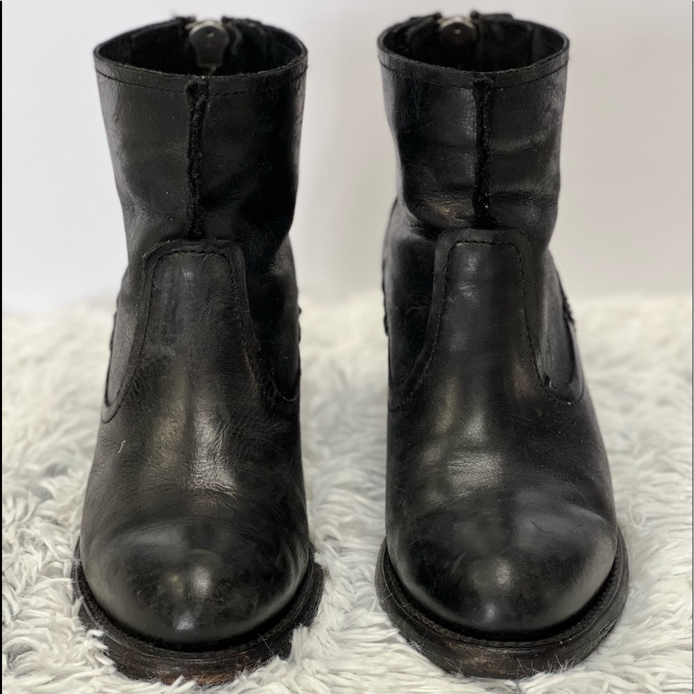 Frye Womens Leslie Artisan Short Boot - Black 8.5